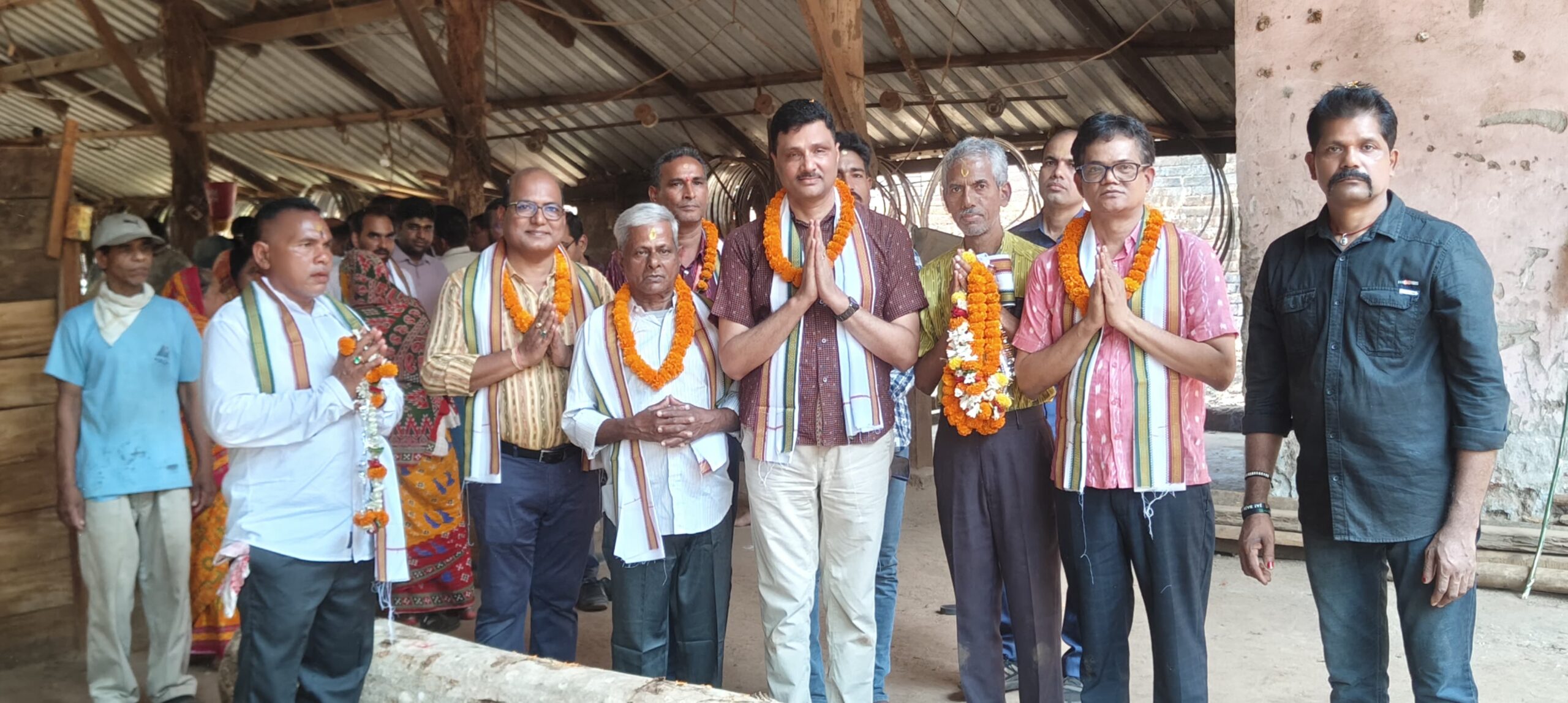 ପରମ୍ପରା ମୁତାବକ ଶ୍ରୀରାମ ନବମୀ ରେ ରଥ କାଠ ଚିରଟର ହେଲା ଅନୁକୂଳ l